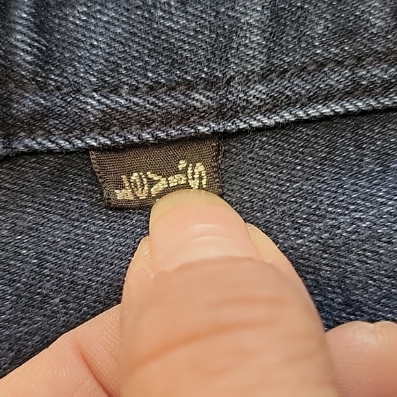 Levi's 311 Shaping Skinny Dark Wash Blue Jeans, Size 22W Gently Used Condition - Picture 2 of 15